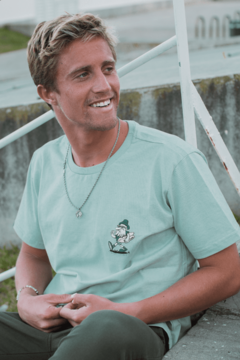 REMERA SURF LEYEND