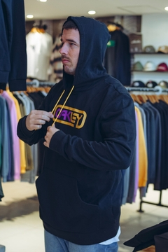 HOODIE LOCKED en internet