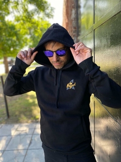 HOODIE ORANGE en internet