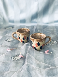 Caneca Café Pinceladas Rosa e Azul - comprar online