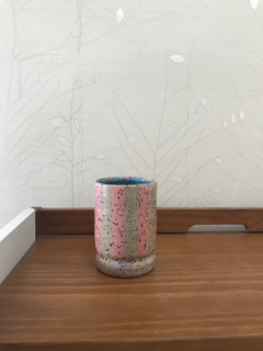 Vaso longo com listra rosa