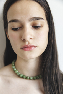 Jade necklace en internet