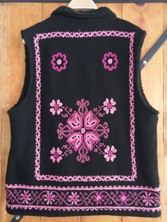 Chaleco Negro Bordado Uva - comprar en línea