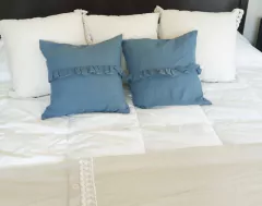 Pie de Cama Paris beige