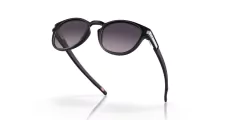 GAFA OAKLEY LATCH MATTE BLACK PRIZM GREY GRADIENT - tienda online
