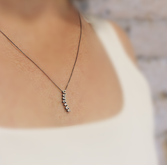 PINGENTE MULHERES RENDEIRAS MINI - comprar online