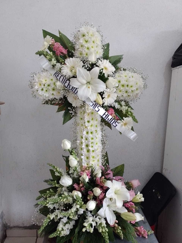Cruz de Flores - Comprar en Flor de María