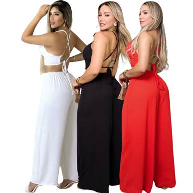 Pessoas em pé posando para foto

O conteúdo gerado por IA pode estar incorreto.