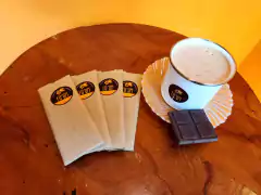 Chocobox Lu'um. Paquete de degustación amargo y semiamargo [1.5 Kg] - Lu'um Chocolate