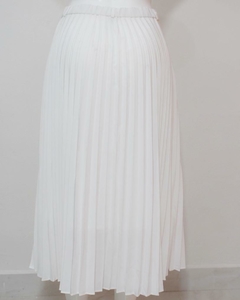 Falda blanca STRADIVARIUS en internet