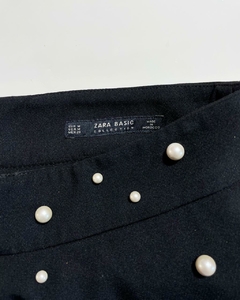 Falda negra con perlas ZARA - Armario 32