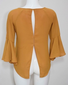 Blusa Mostaza Forever 21 en internet