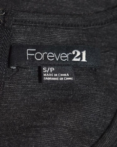 Vestido gris Forever 21 en internet
