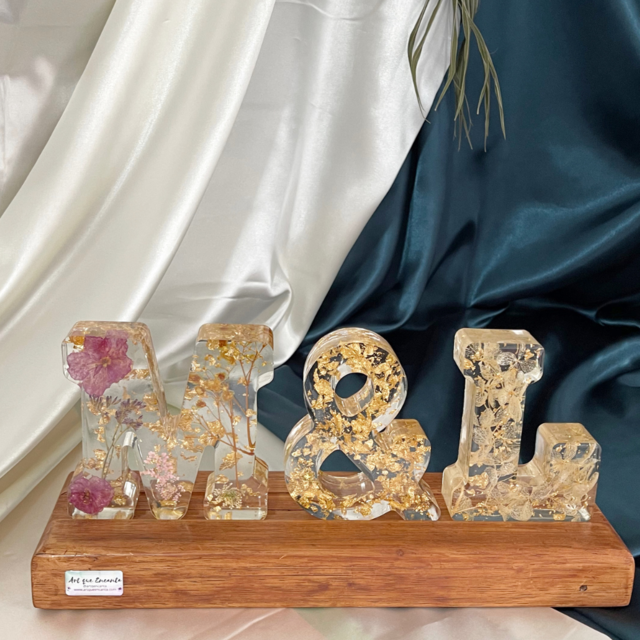 Luminária com Letras em Resina e Luz de Led 3 Letras