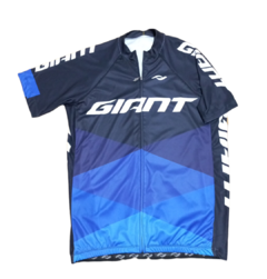 REMERA GIANT MASCULINA