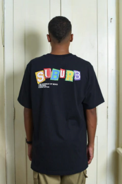 Camiseta Tee College Suburb - Preto - comprar online