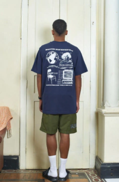Camiseta Tee School Suburb - Azul Marinho na internet