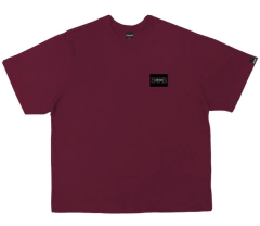 Camiseta Tee Over Patch Suburb - Bordô