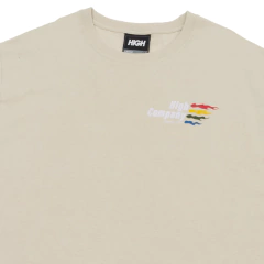 Tee Smoke Team Beige HIGH - ALTAS ONDAS SURF E STREET