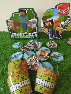 PORTACUPCAKES CON MINI TOPPER TEMATICOS en internet