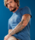 CAMISETA MASCULINA FBR AZUL COM DETALHE