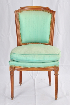 Par sillas de dormitorio Luis XVI. Cód. 24001 - comprar online