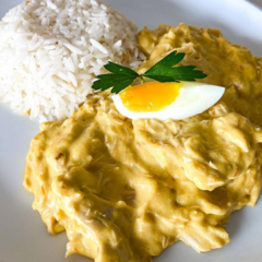 Ají de Gallina con Arroz Choclo en internet