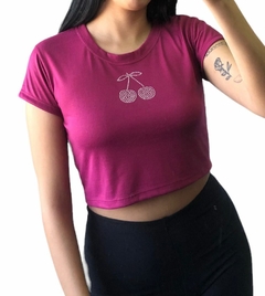 Top Remera Strass Cerezas