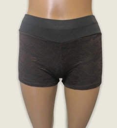 Short forrado con encaje en internet