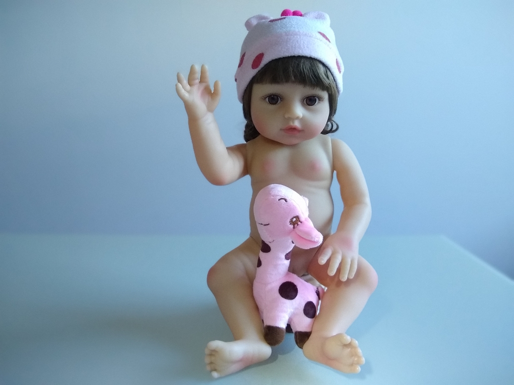 Boneca Bebê Realista Manu Girafinha Silicone Pode dar Banho Com 11