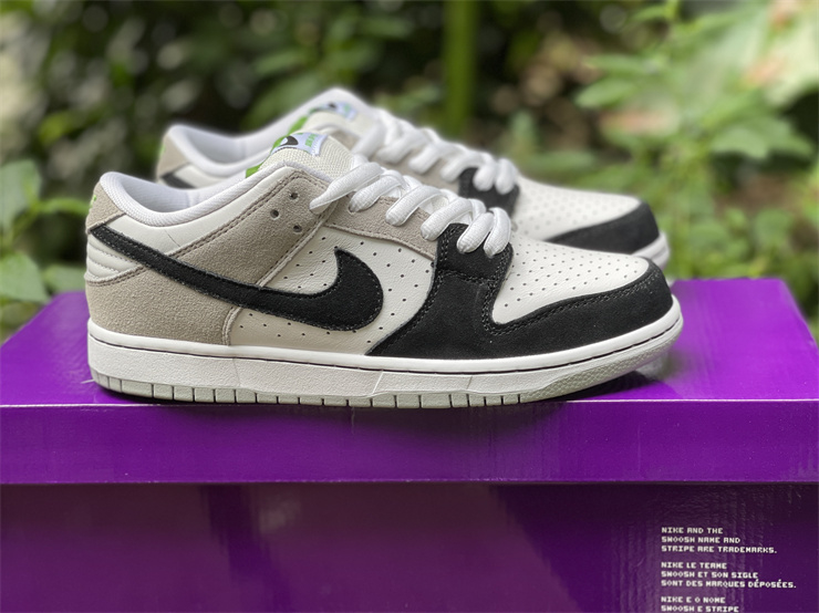 Nike SB Dunk "Chlorophyll" Low