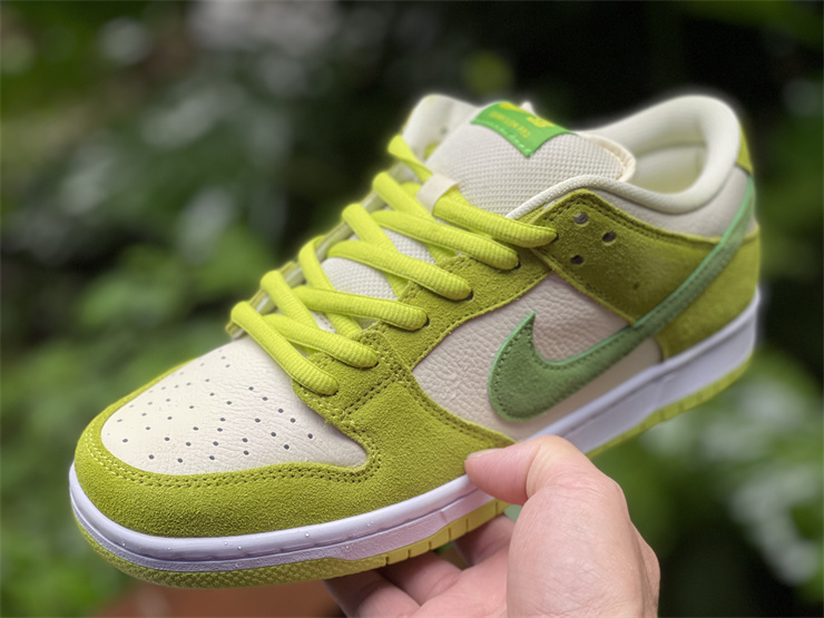 nike sb apple