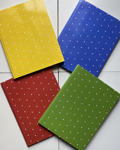 Imagen de 4 Cuadernos Tapa Dura Rayados Pintitas