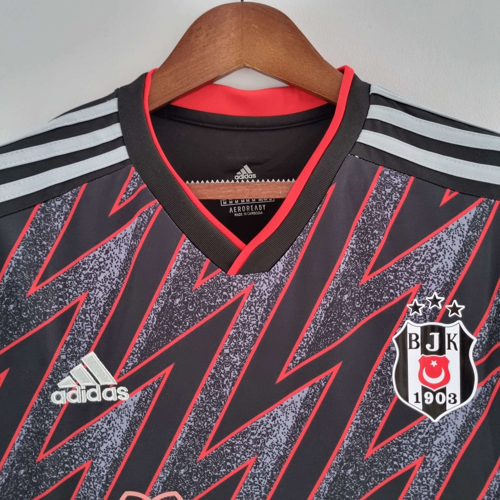 Camisa Besiktas Third 22/23 disponível no Espaço dos Mantos