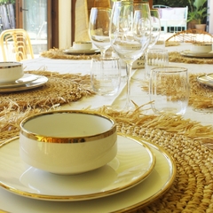 PlATO PLAYO PORCELANA BORDE DORADO en internet