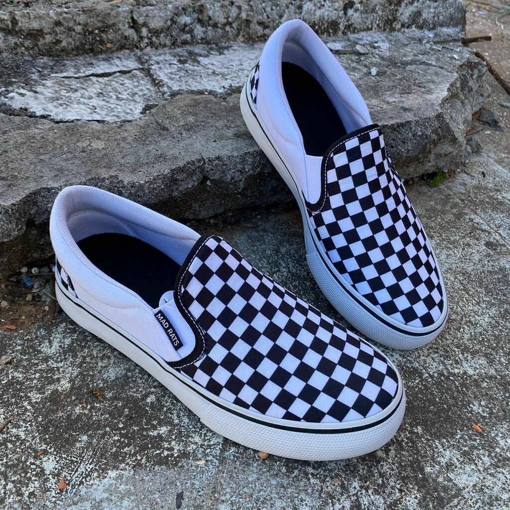 TÊNIS MAD RATS - SLIP ON PRETO E BRANCO