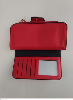 Billetera con broche en internet