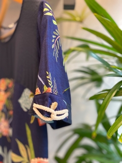 Blusa Estampada Cordões Manga - loja online