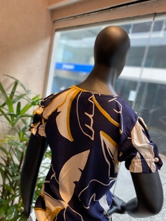 Blusa Estampada Manga Elástico - Fino Look