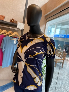 Blusa Estampada Manga Elástico na internet