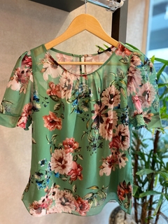 Blusa Floral Pregas Verde na internet