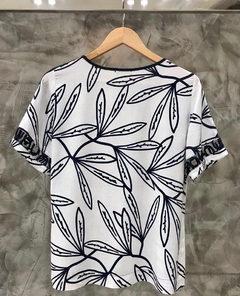 Blusa Viscose Detalhe Elos - comprar online