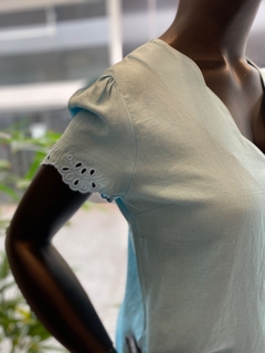 Blusa Decote Nuvem Azul Claro - comprar online