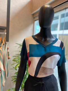 Blusa Estampada Decote V - Fino Look