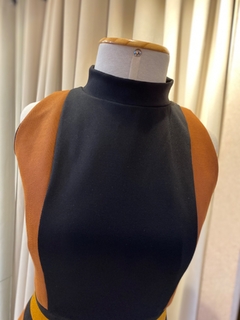 Vestido Gola Alta
