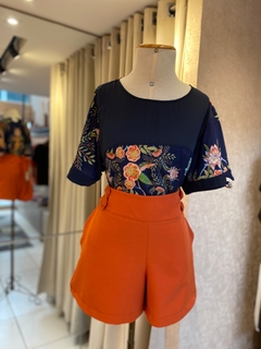 Blusa Estampada Cordões Manga na internet