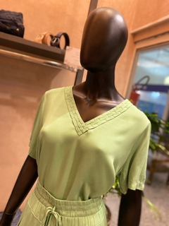 Blusa Viscose Lisa - comprar online