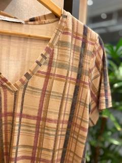 Blusa Básica Xadrez