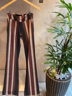 Calça Flare Estampada