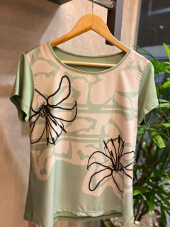 Blusa Viscolycra Decote Redondo